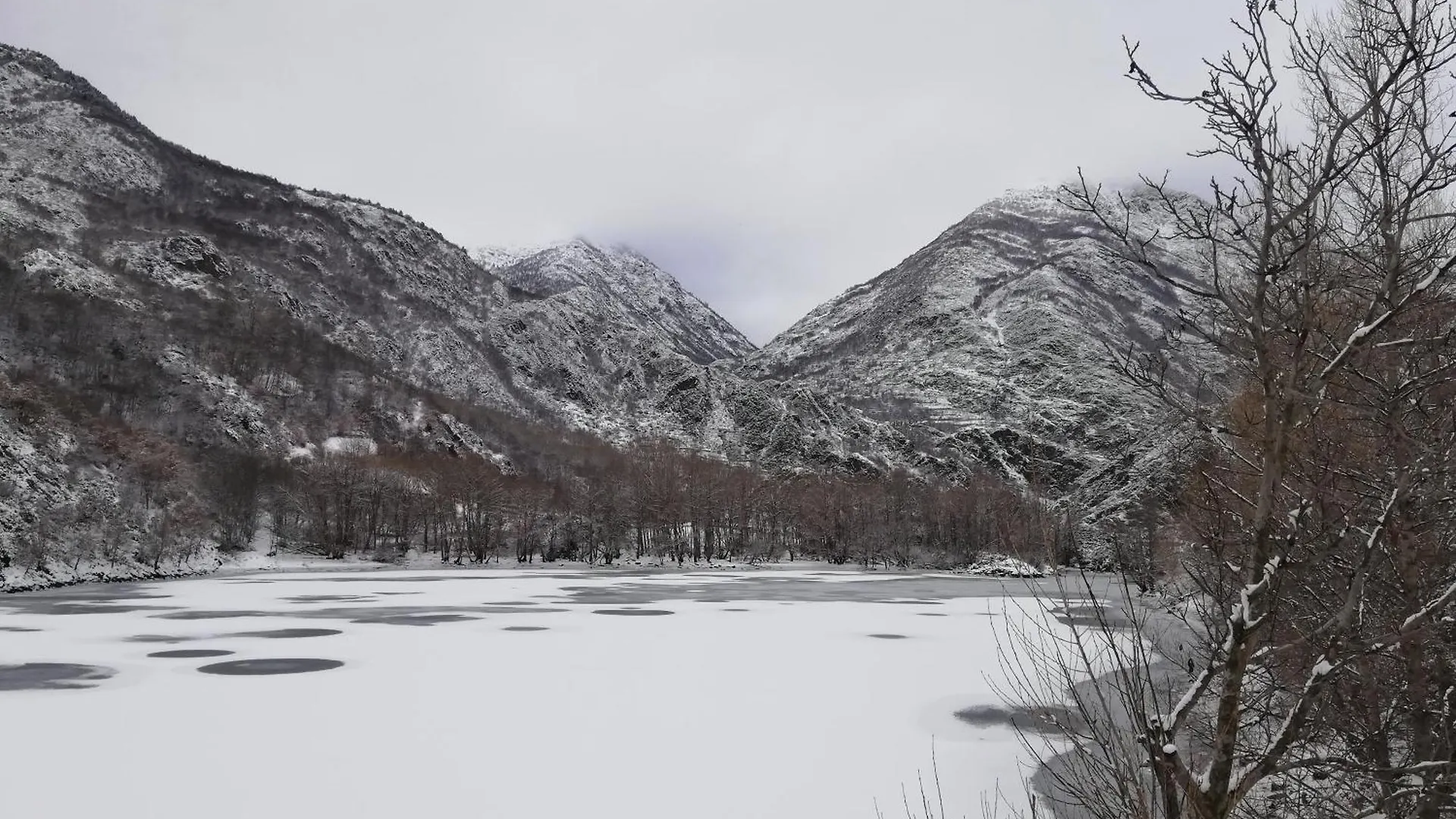 Boren Muntanyes I Neu Spain